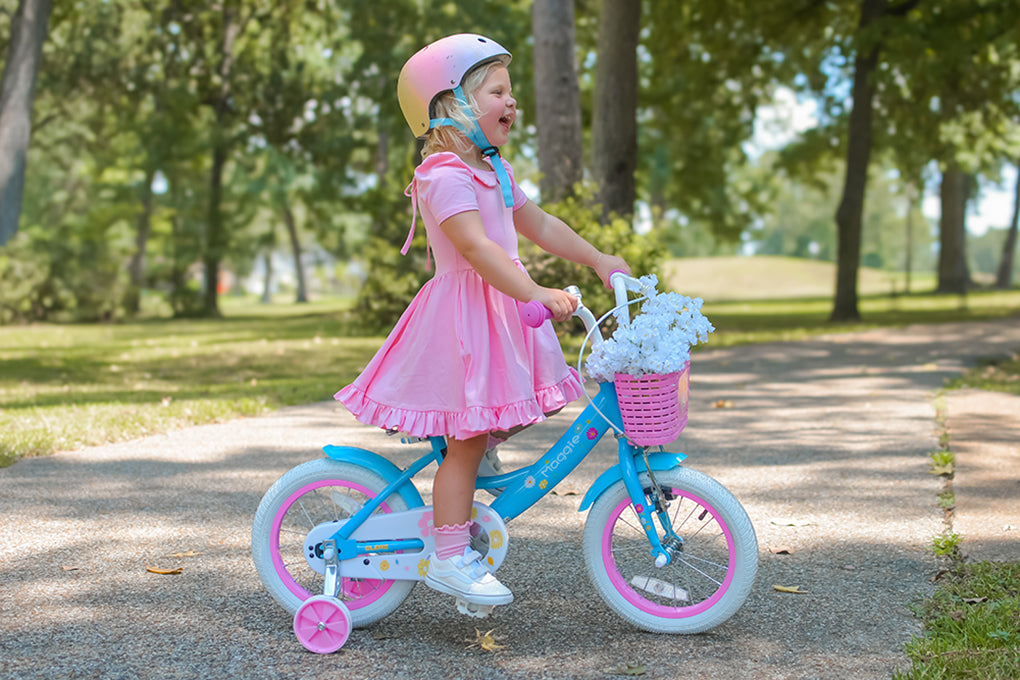 The Secret Language of Riding: 10 Silent Bike Signals