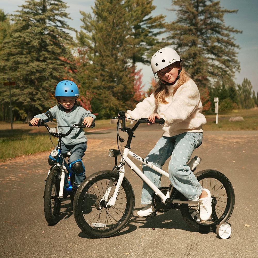 Little Riders on the Street Adventure: Teaching Kids to Observe and Judge Traffic Safety