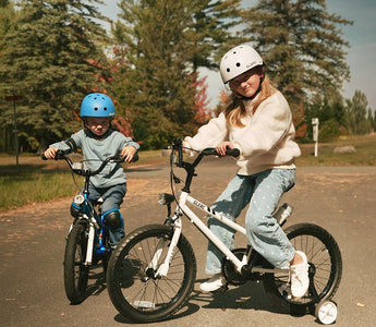 Little Riders on the Street Adventure: Teaching Kids to Observe and Judge Traffic Safety